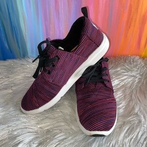 TOMS sneakers size 7